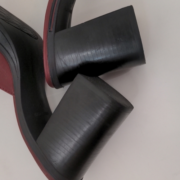 VINTAGE Y2K Chunky Square Toe Block Heel Red Mule Slide Tommy Hilfiger 8… - Picture 12 of 12